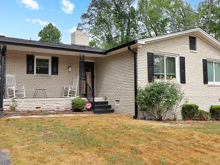 7015 Mirror Lake Rd — Photo 6