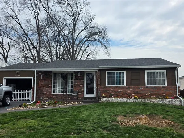 2844 Sugar Tree Ln, Maryland Heights, MO 63043