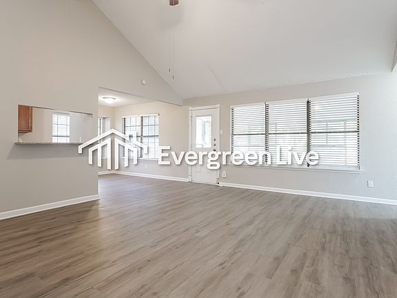 3rd image of 1203 Payne Dr