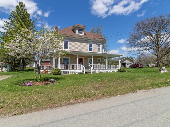 54 Colfax Street, Newport City, VT 05855-5505