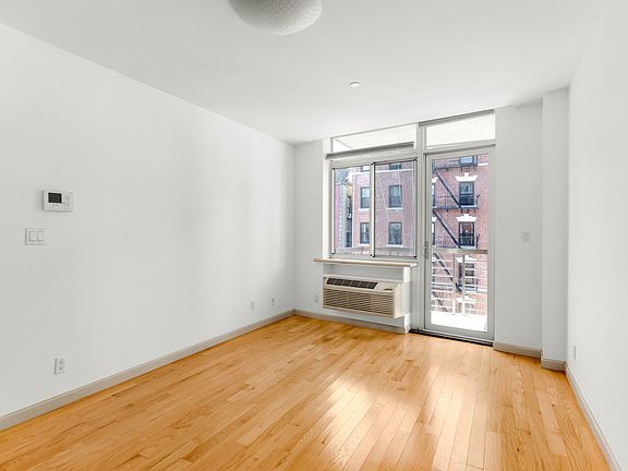 2nd image of 1635 Lexington Ave APT 4F