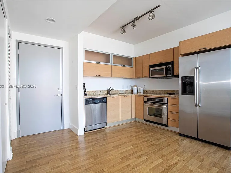 3180 SW 22nd Ter #807 — Photo 3