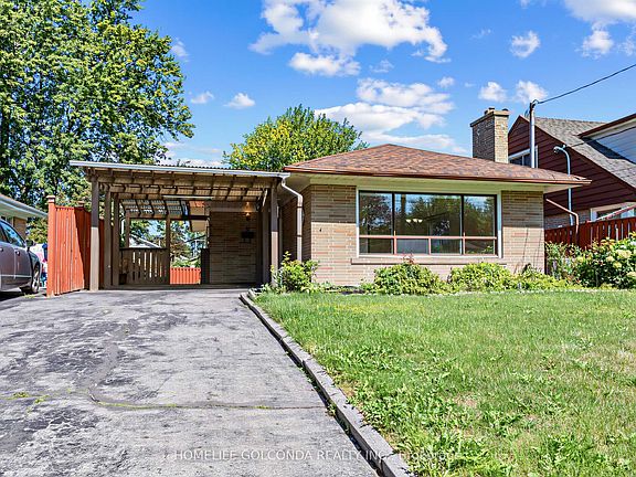 2nd image of 9 Moorecroft Cres