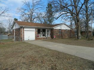 109 Songbird Dr, Tahlequah, OK 74464