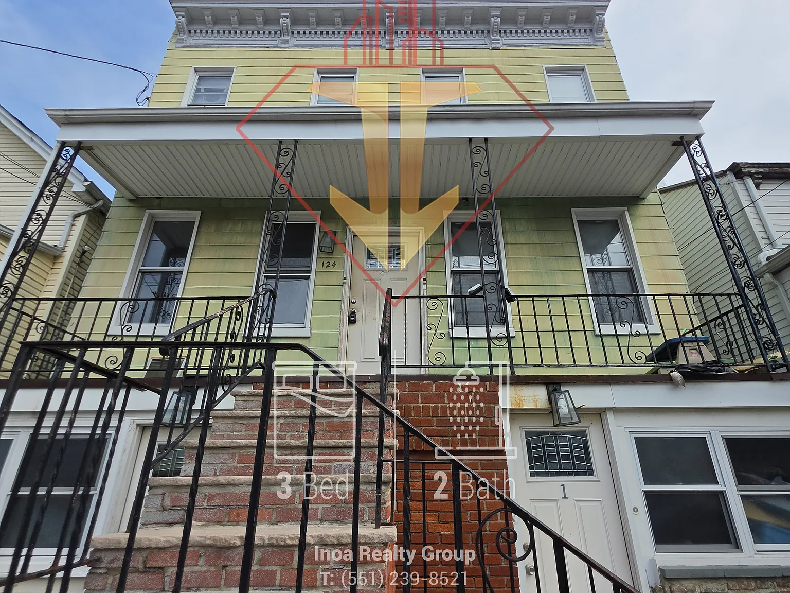 124 McAdoo Ave — Photo 1