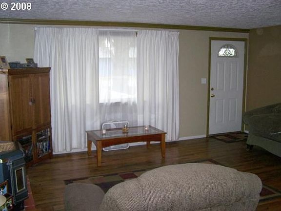 3rd image of 7616 NE 142nd Ave