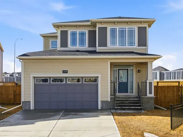 119 NE Carrington Cir NW, Calgary, AB T3P 0Y4
