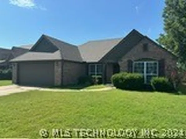 3704 W 106th St S, Jenks, OK 74037