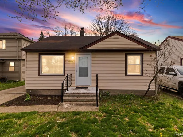 7426 Floral St, Westland, MI 48185