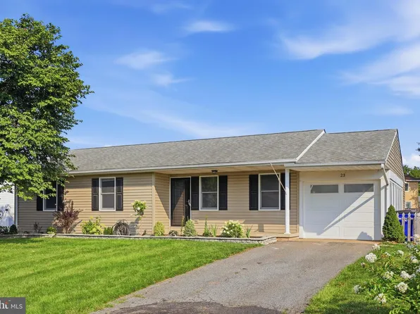 23 Hammaker St, Thurmont, MD 21788