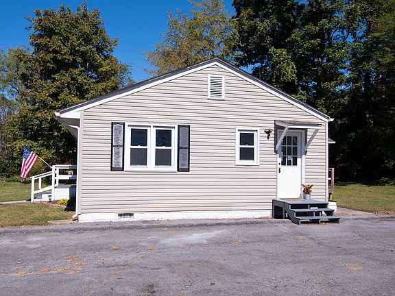 4th image of 984 Tuckahoe Rd