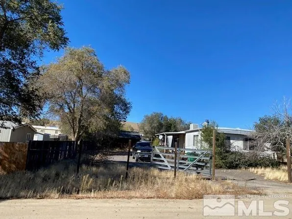 5639 Schilling Way, Sun Valley, NV 89433