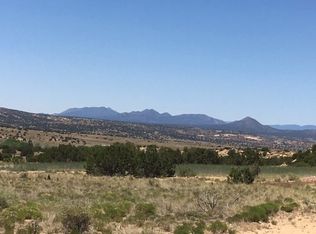 6 Camino Cabreros, Lamy, NM 87540