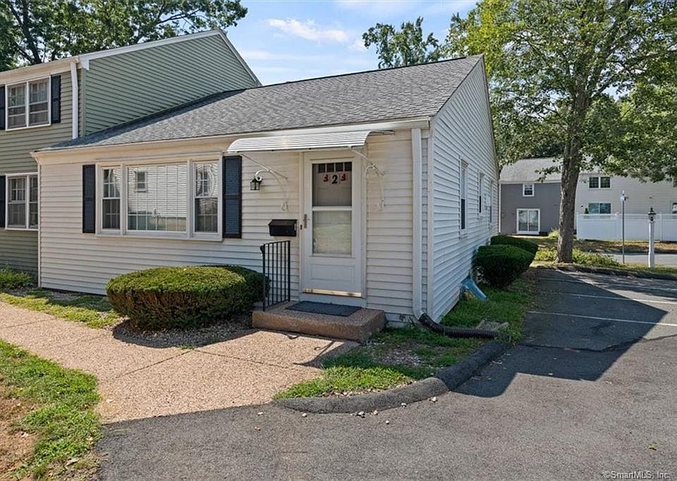 1st image of 2 Gayfeather Ln #2