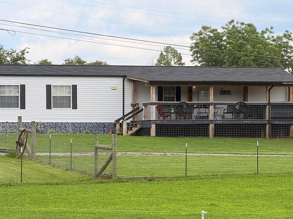 1st image of 400 Kelly Ln #1