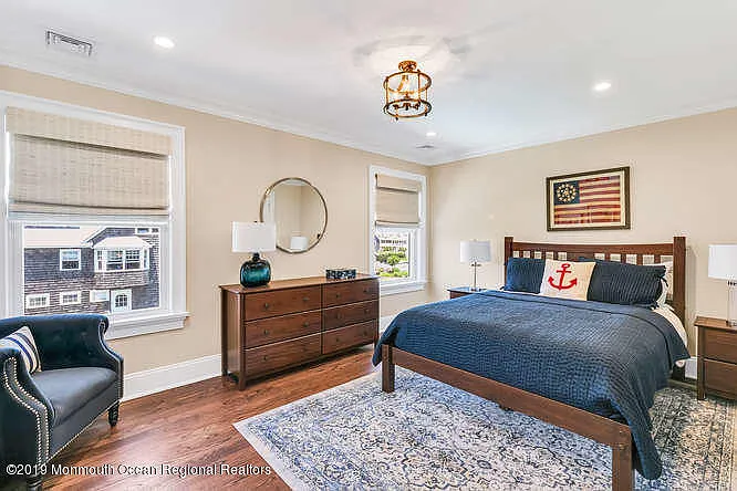 1328 Ocean Ave — Photo 28