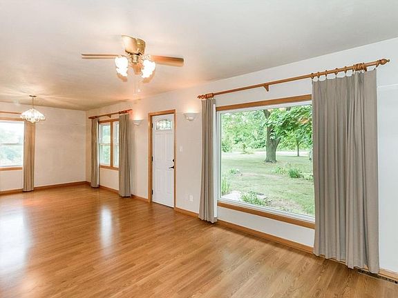 3rd image of 2690 SE 128th St