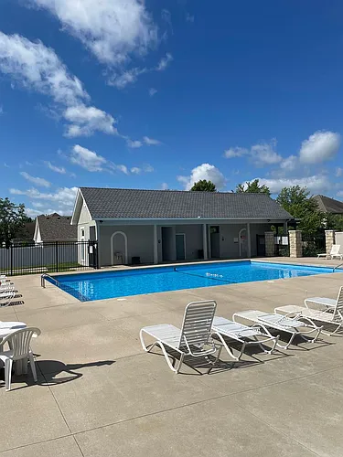2100 Cherry Hill Dr Photo 1