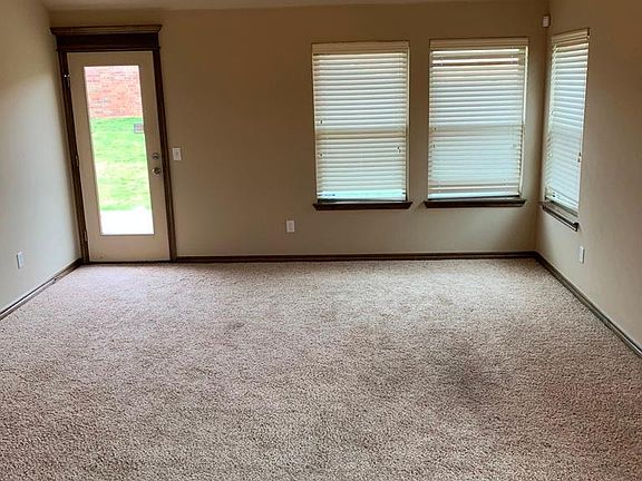 4th image of 3500 Frederick Dr