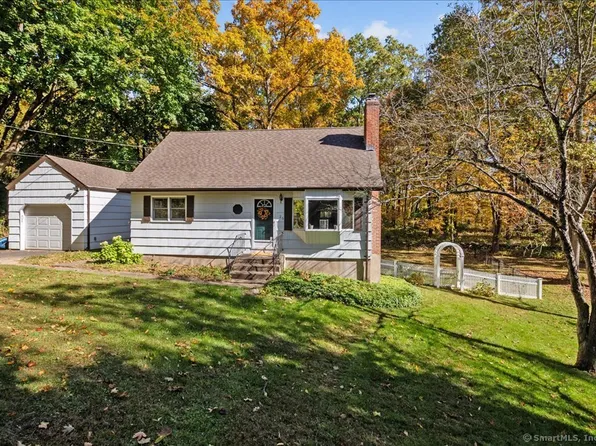 26 Oak Drive, Hebron, CT 06248