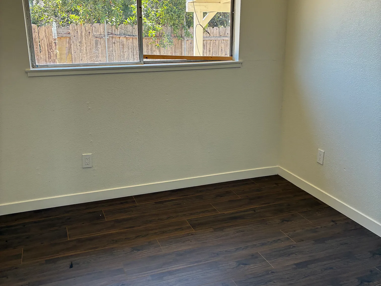 4 bed, 1200 sqft, $3,950 — Photo 4