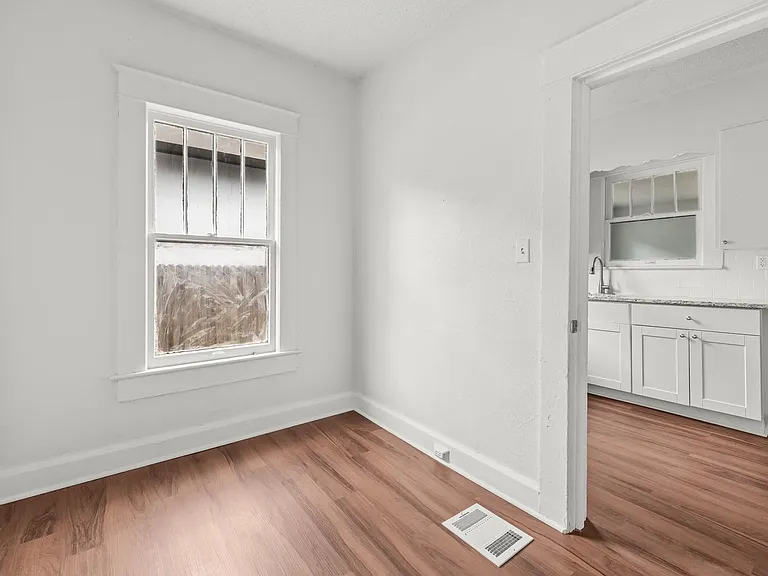 1609 Jefferson Ave S #W — Photo 14