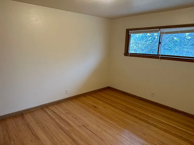4707 W Wells St — Photo 7