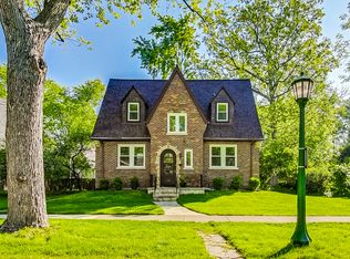 110 Prairie Ave, Wilmette, IL 60091