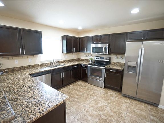 2nd image of 217 Woodknoll Pl