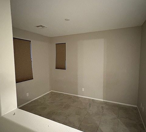 3rd image of 1002 Dorrell Ln
