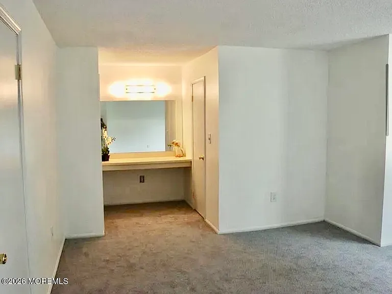 59 Covington Ct — Photo 6