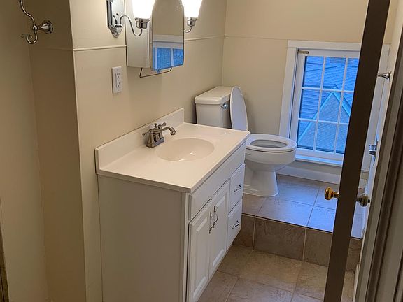 5th image of 316 Orchard Hill St SE APT 3