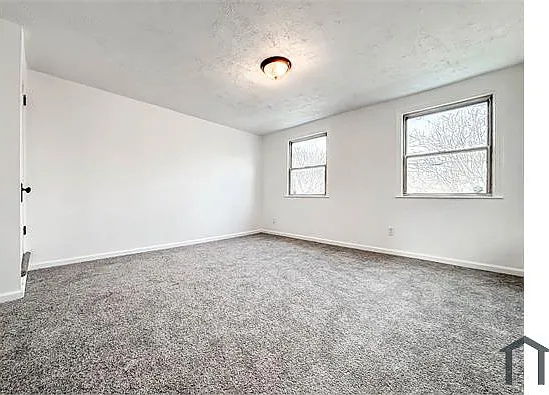 414 Avondale Rd — Photo 31