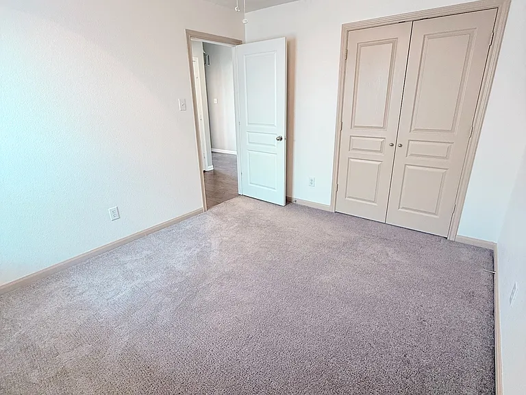 2345 Aurora Dr — Photo 19