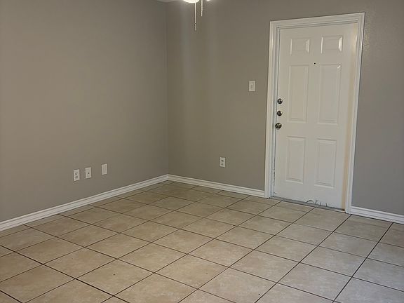 5th image of 309 Easy Cir #B