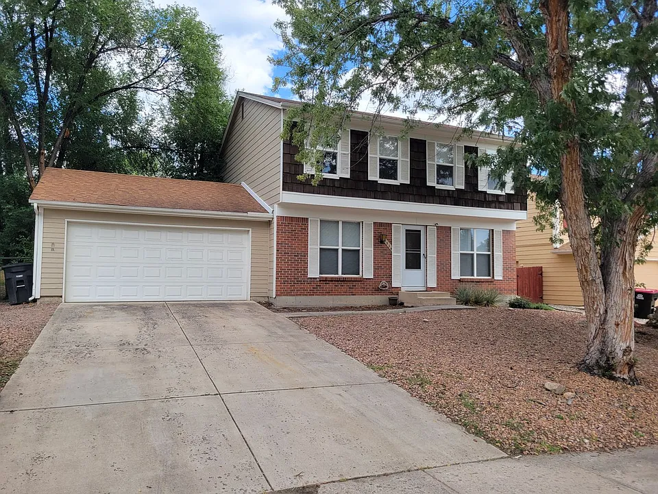 2524 Garden Way