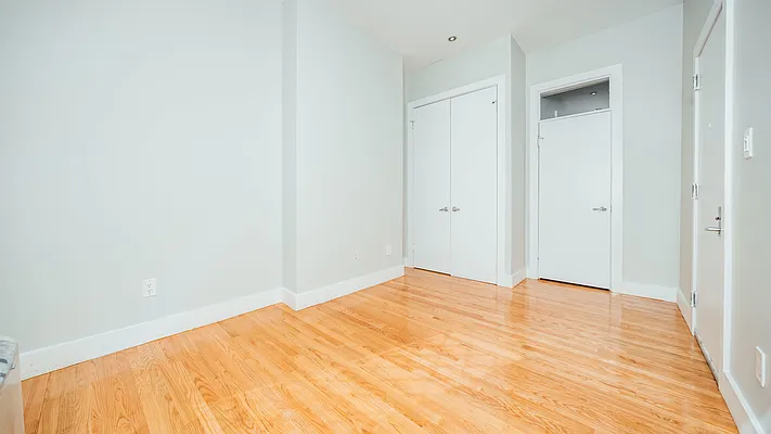 Rented by Nooklyn NYC LLC | media 21