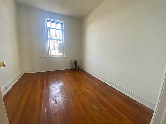 Rented by MQ Realty LLC | media 14