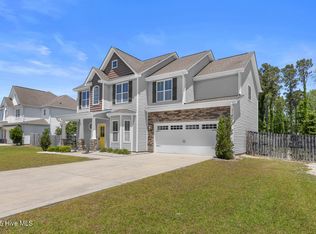96 Ransom Dr, Hampstead, NC 28443