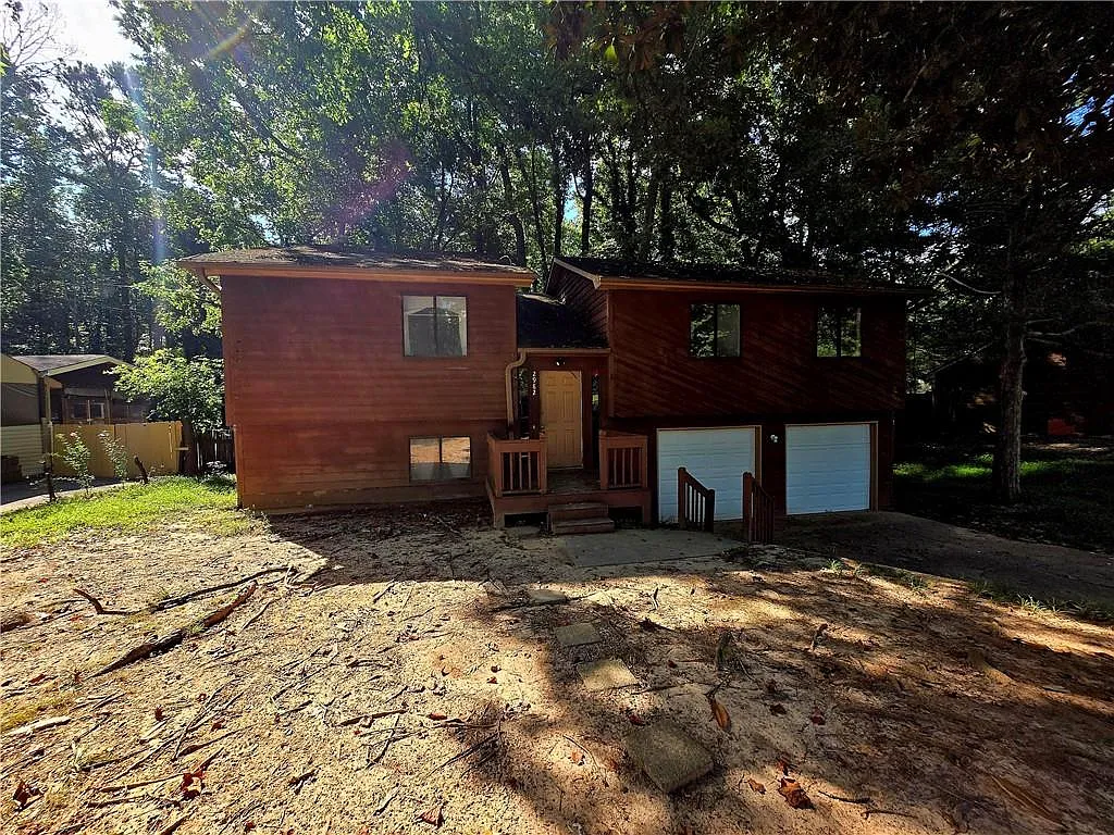 4 bed, 1780 sqft, $2,190 — Photo 2