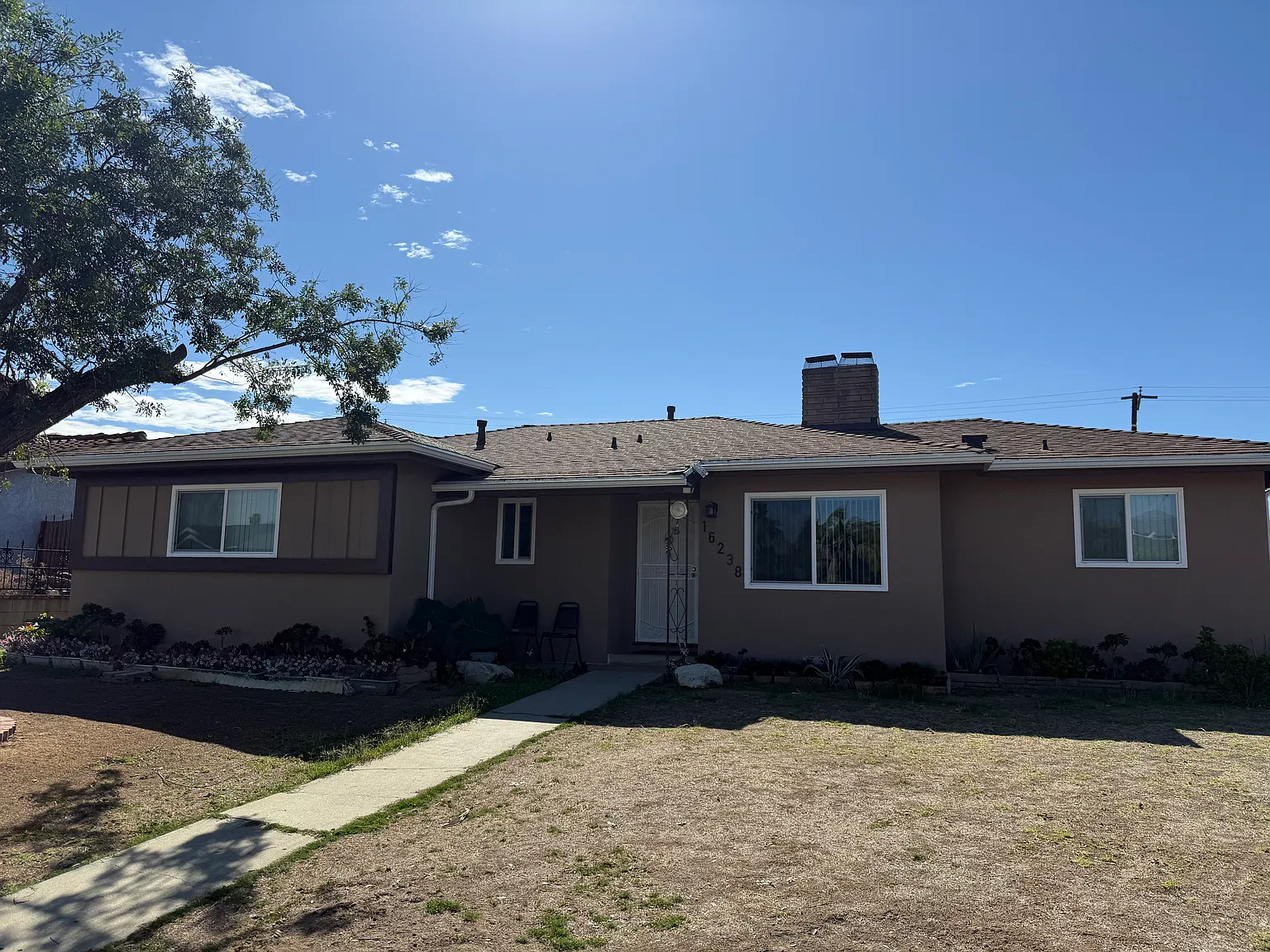 16238 Cadwell St — Photo 1