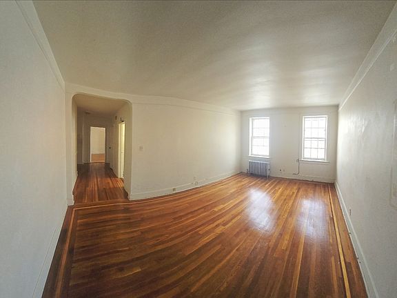 3rd image of 10916 85th Ave APT C2