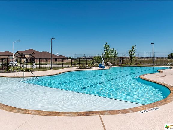 5th image of 2061 Oxbow Cir