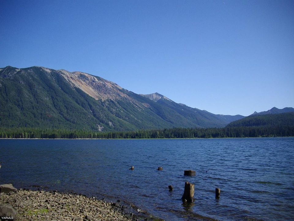 2nd image of 1920-1 Bumping Lake Rd