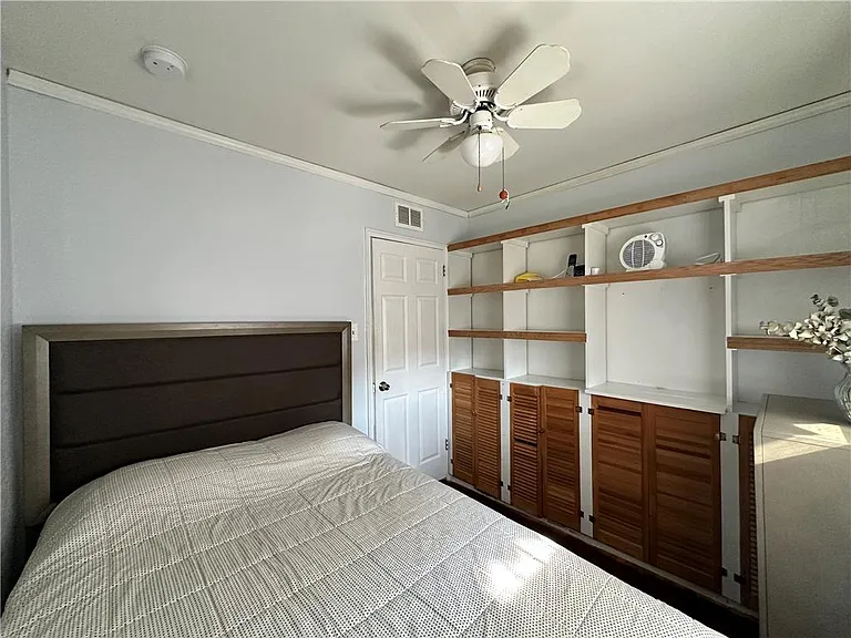 1515 Livingston St — Photo 20
