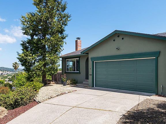 4th image of 80 Drakewood Lane