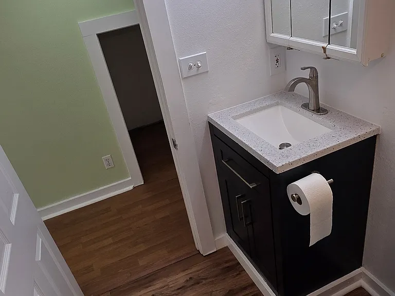 Lower Floor Bath