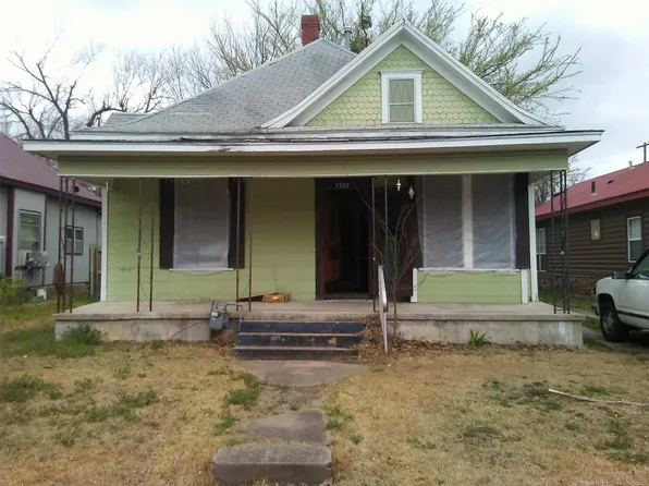 1227 Ash St, Muskogee, OK 74403