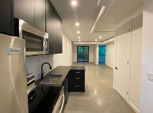 862 Pape Ave #5, Toronto, ON M4K 3T8
