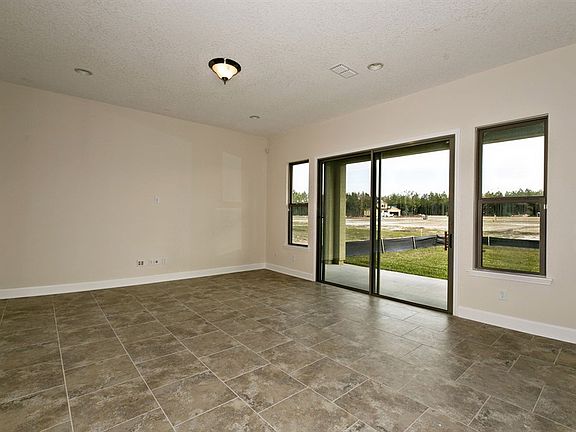 3rd image of 89 Starling Ave